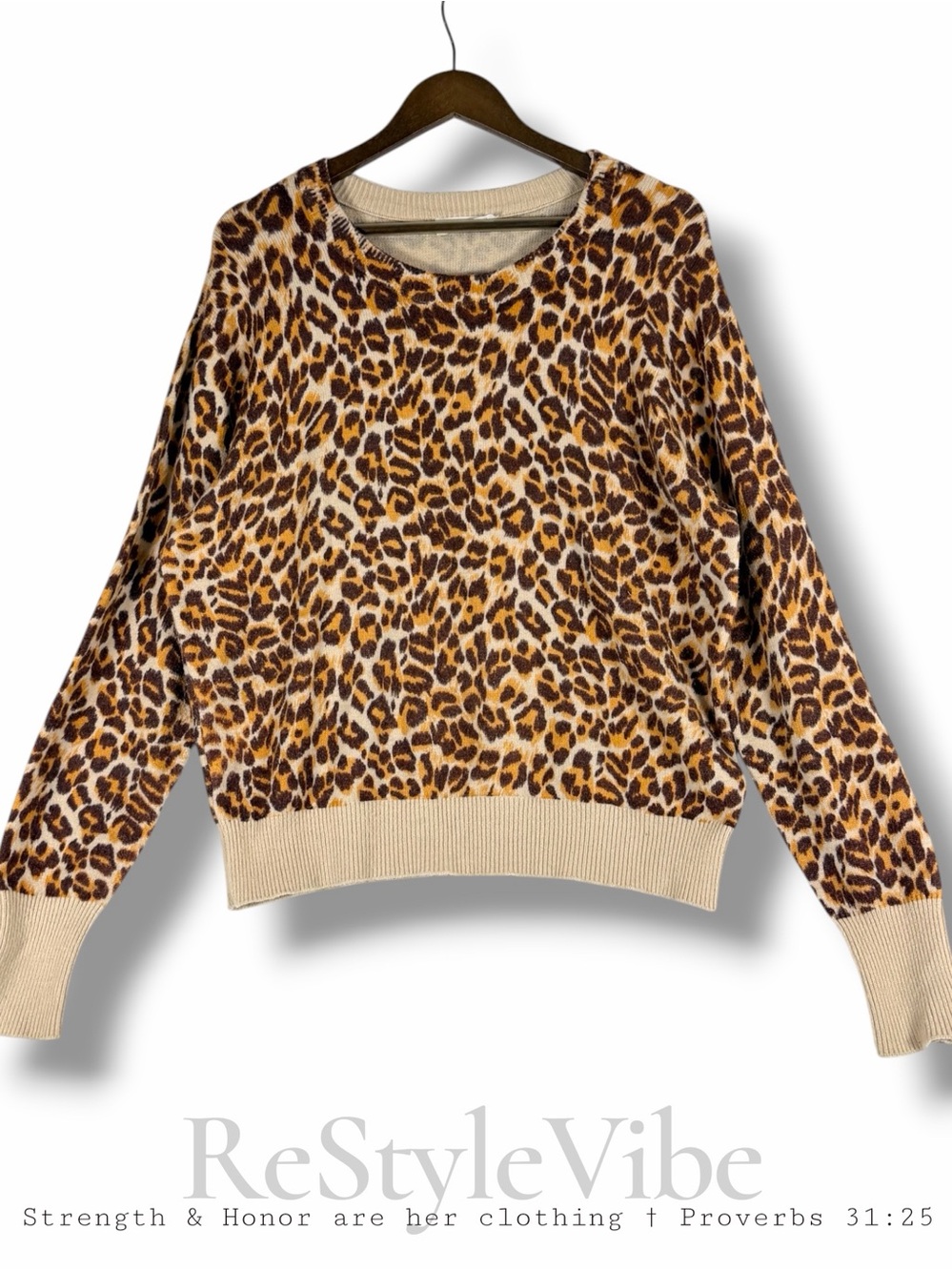 ELODIE Women’s Size L Sweater Pullover Crewneck SOFT Leopard Animal Print
